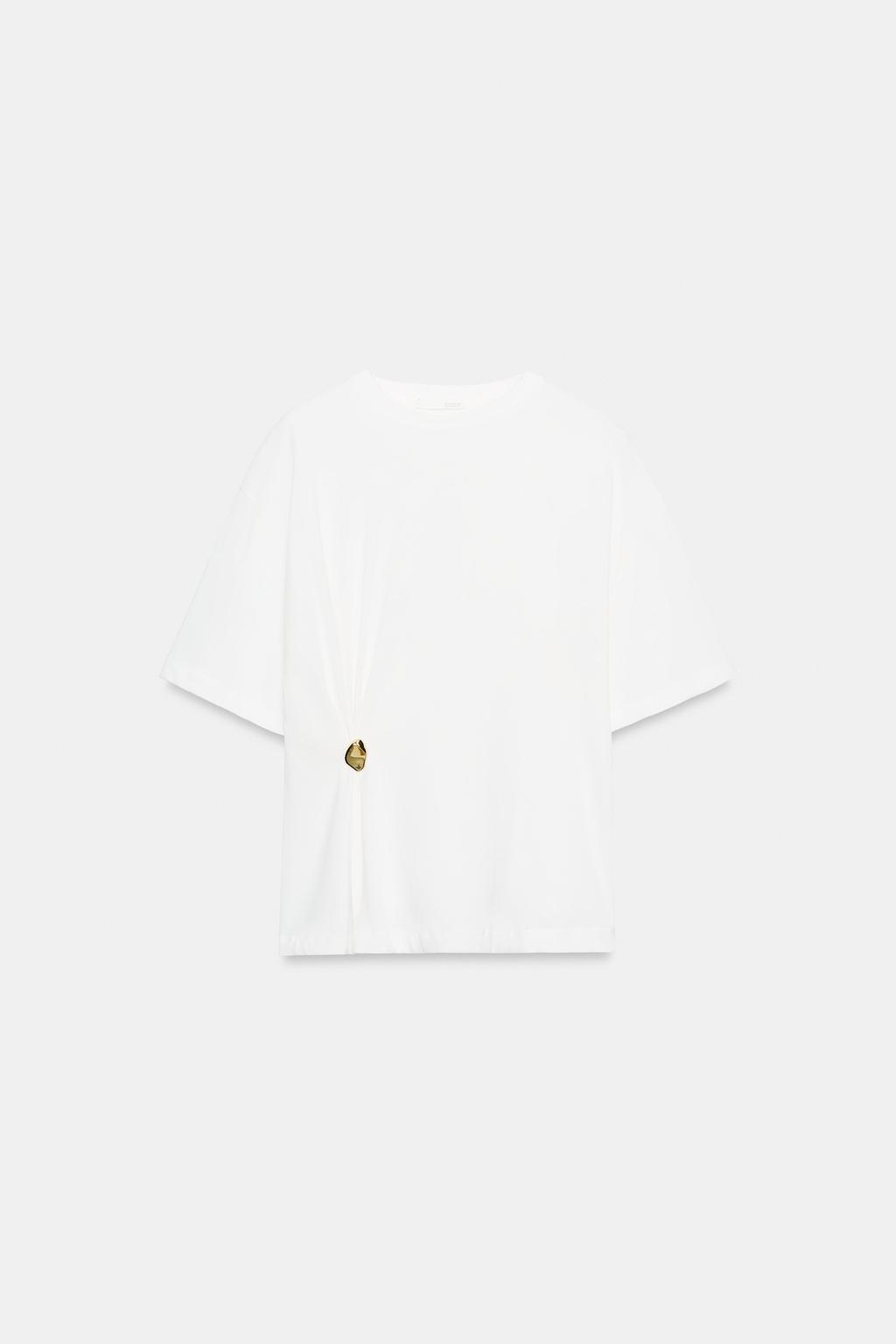 ФУТБОЛКА ИЗ ПЛОТНОГО ХЛОПКА С АППЛИКАЦИЕЙ