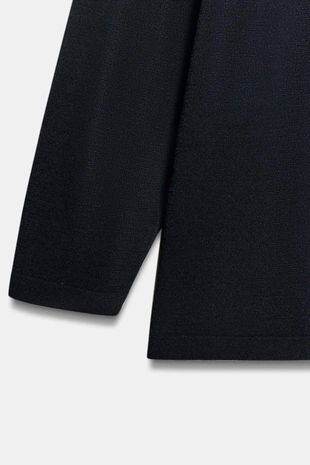 Тонкий трикотажный свитер оверсайз- Заказать в России