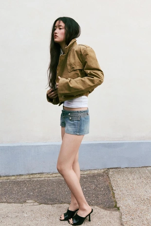 Короткий тренч с эффектом потертости- Заказать в России