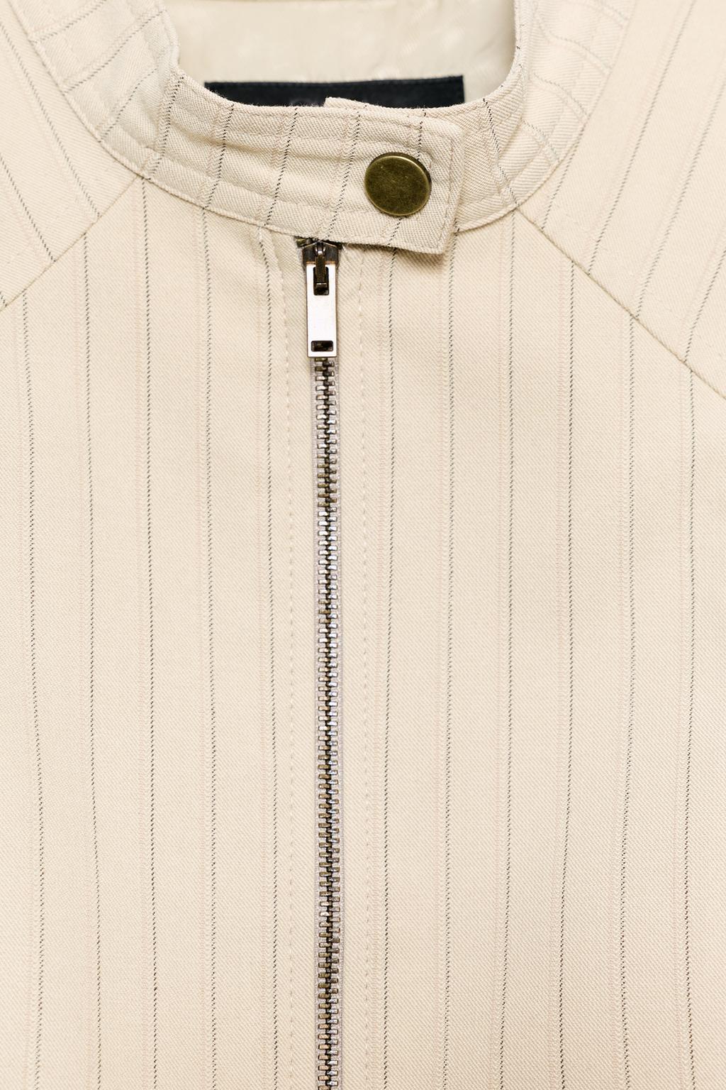 ЖИЛЕТ В ПОЛОСКУ НА МОЛНИИ