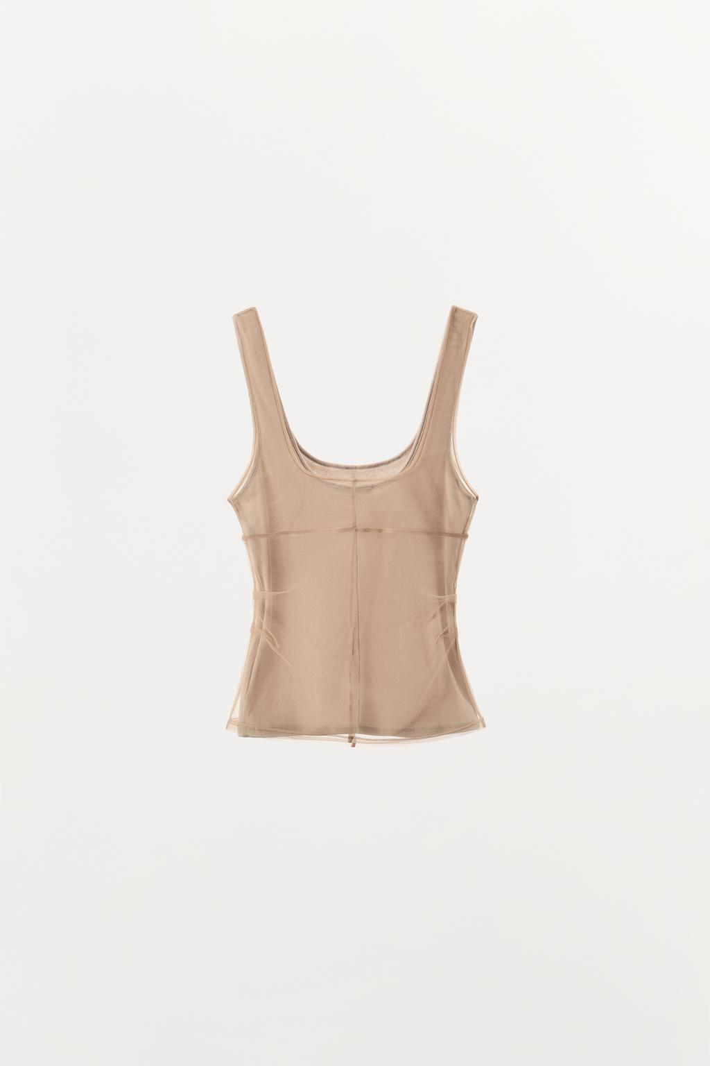 ТОП ИЗ ПОЛУПРОЗРАЧНОЙ ТКАНИ С ДЕКОРАТИВНОЙ СТРОЧКОЙ