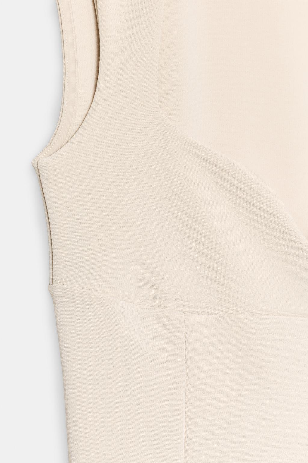 ПЛАТЬЕ С ВЫРЕЗОМ СЕРДЕЧКОМ