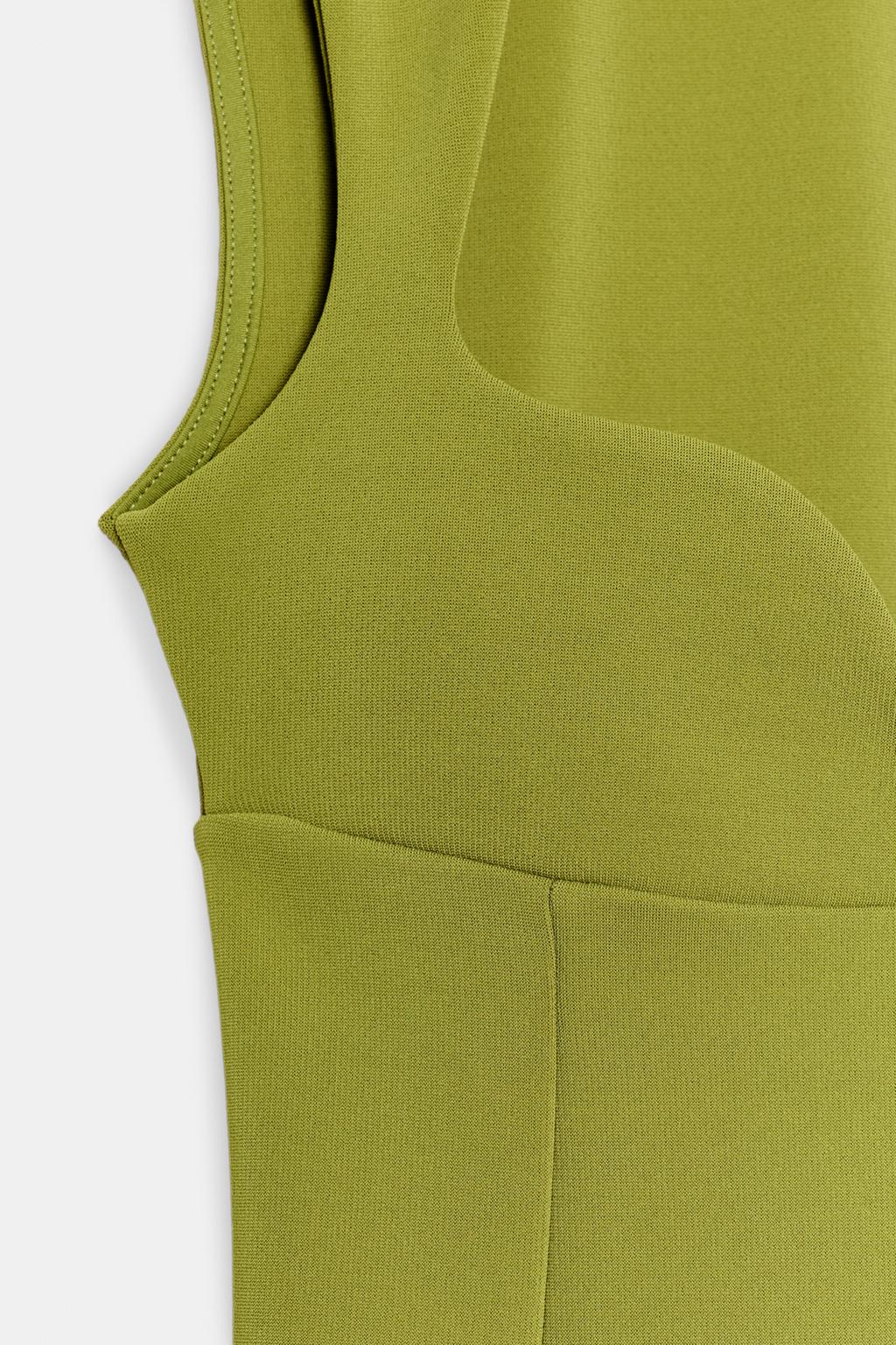 ПЛАТЬЕ С ВЫРЕЗОМ СЕРДЕЧКОМ