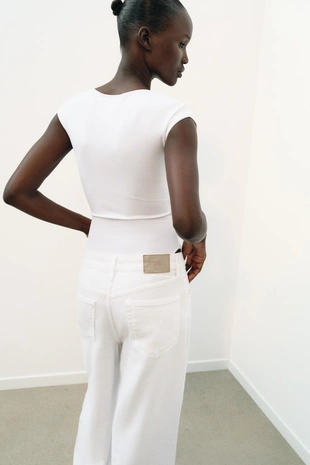 Боди с круглым вырезом