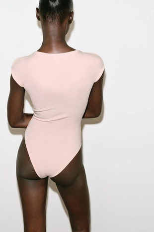 Боди с круглым вырезом- Заказать в России