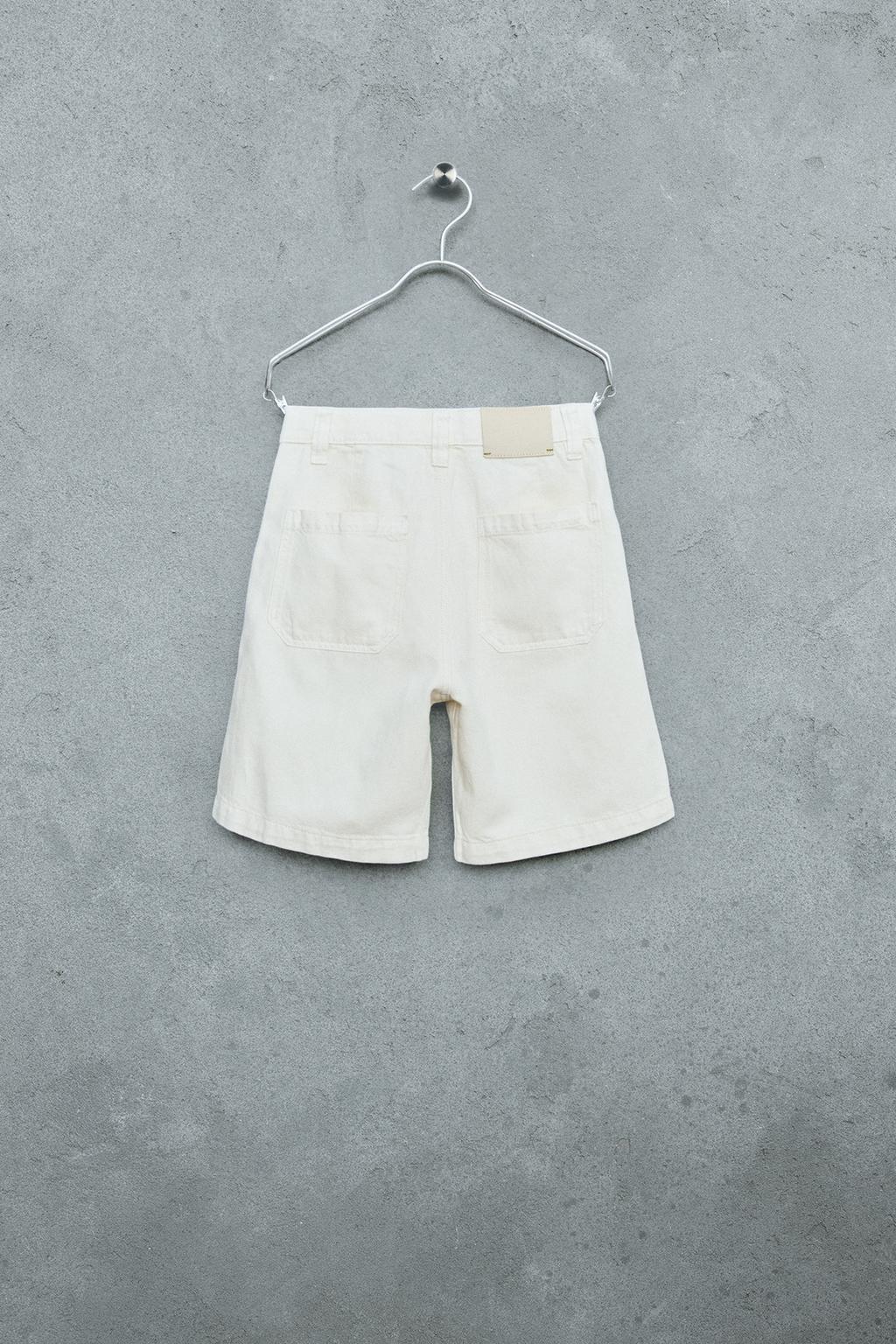 ДЖИНСОВЫЕ ШОРТЫ С ЗАЩИПАМИ ИЗ ХЛОПКА И ЛЬНА STORIESZ