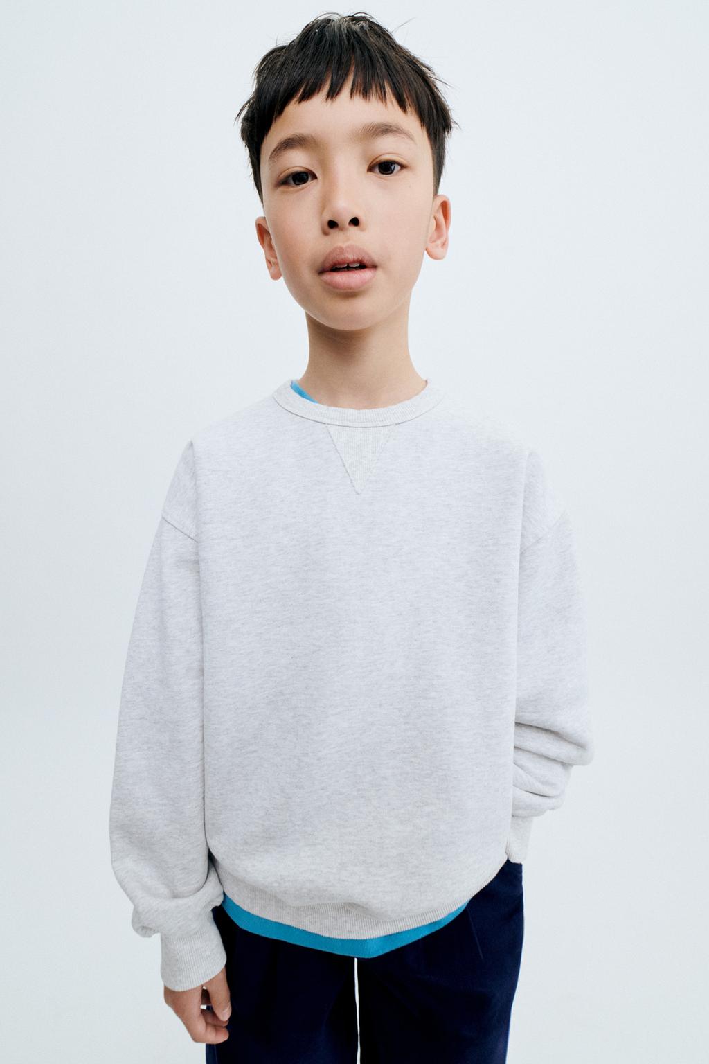 STORIESZ - ТОЛСТОВКА С КРУГЛЫМ ВЫРЕЗОМ