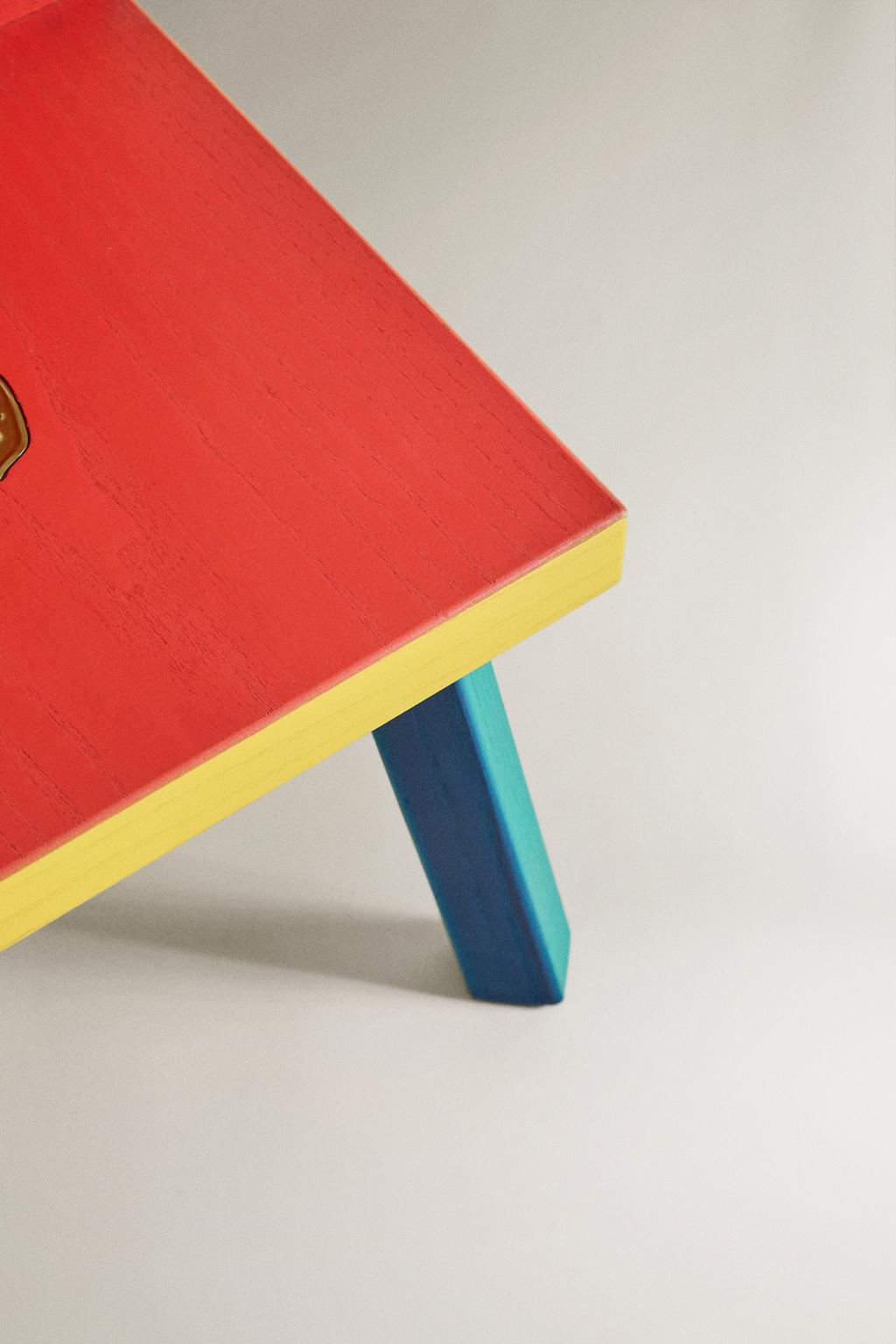 Детский стул x the animals observatory