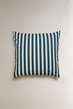 Детский наволочка в полоску x the animals observatory- Заказать в России