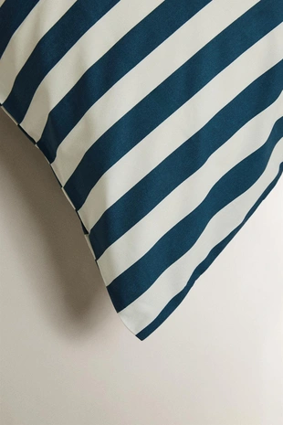 Детский наволочка в полоску x the animals observatory- Заказать в России