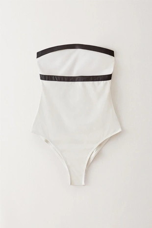 Пляжный купальник с контрастной полосой- Заказать в России