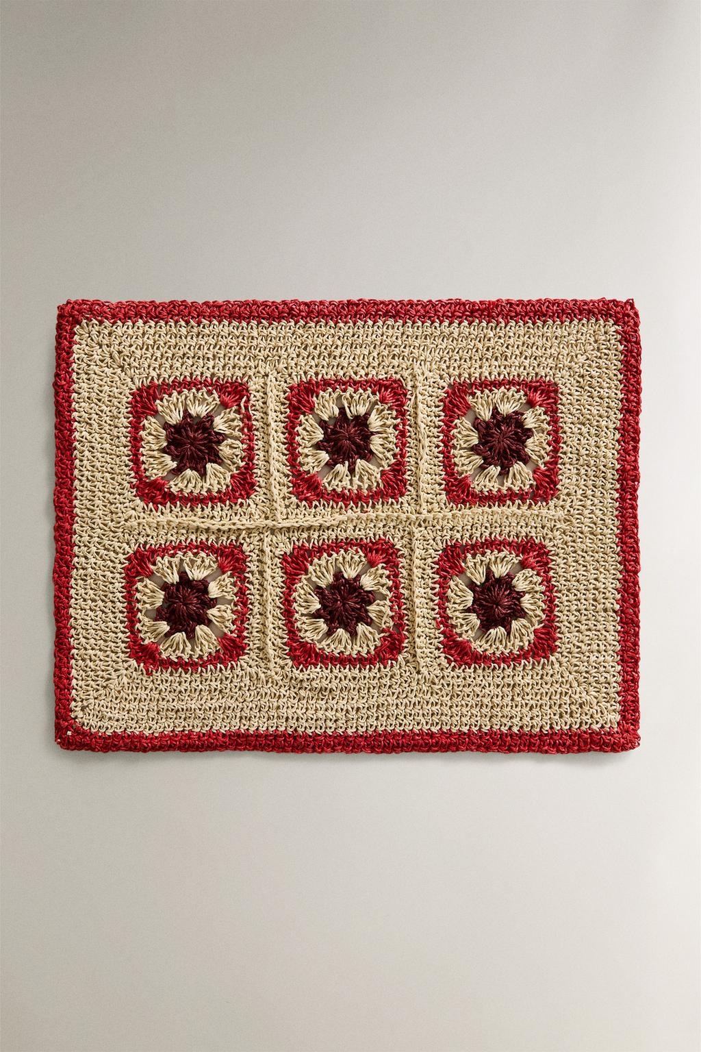 Цветной кружевной коврик