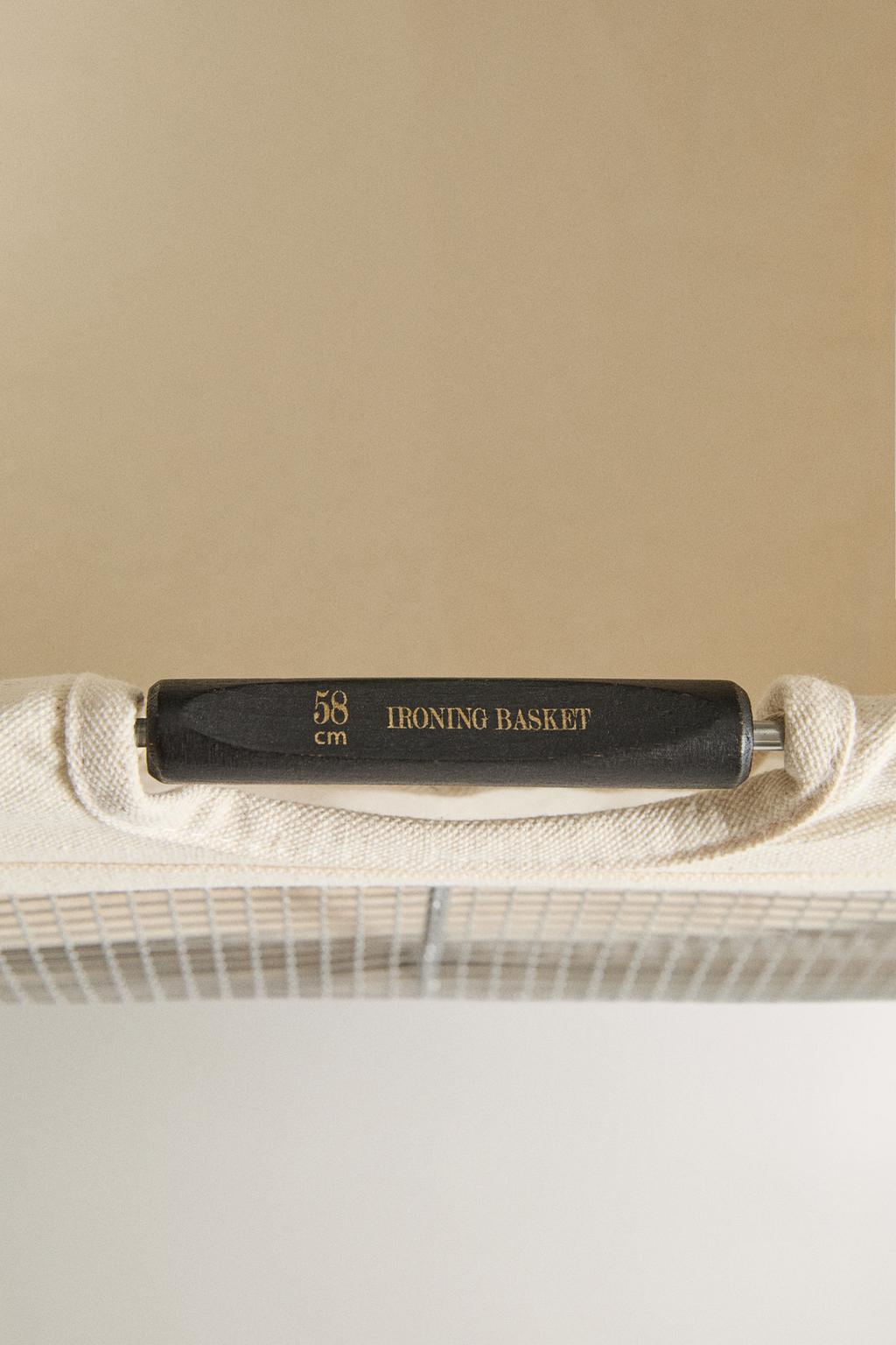 Металлическая корзина для белья