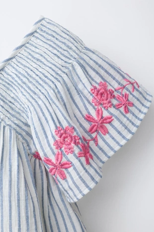 Платье в полоску с вышитыми цветами- Заказать в России