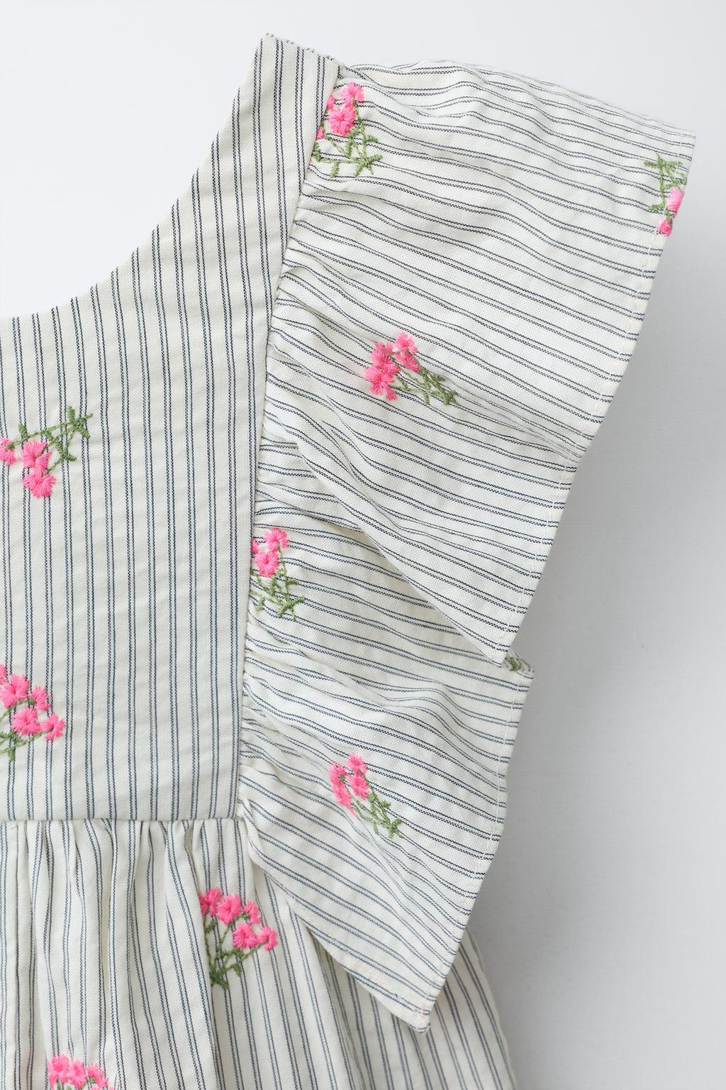 ДЛИННЫЙ КОМБИНЕЗОН В ПОЛОСКУ С ВЫШИВКОЙ