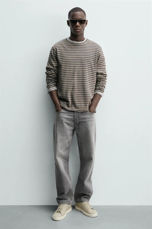 Кроссовки с сетчатыми вставками