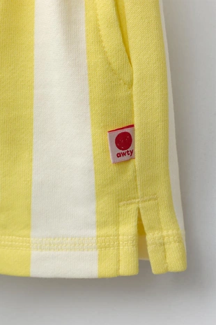 Шорты из мягкой ткани в полоску