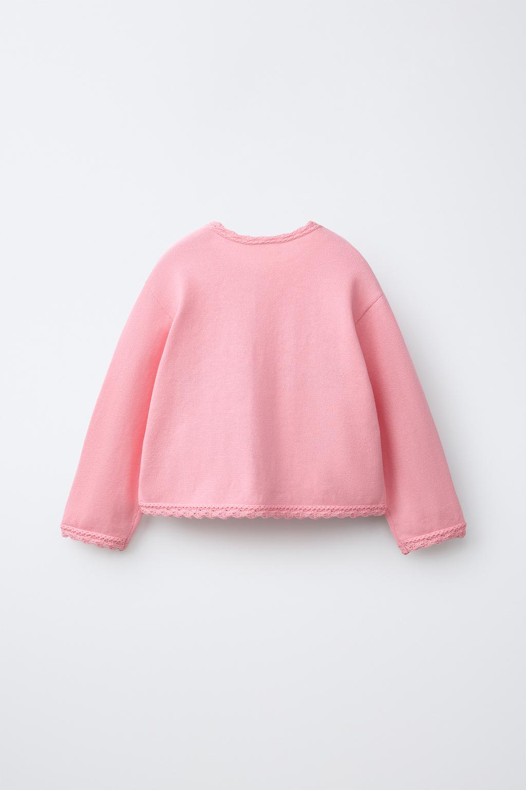 ВЯЗАНЫЙ КАРДИГАН С ДЕКОРАТИВНЫМИ ДЕТАЛЯМИ