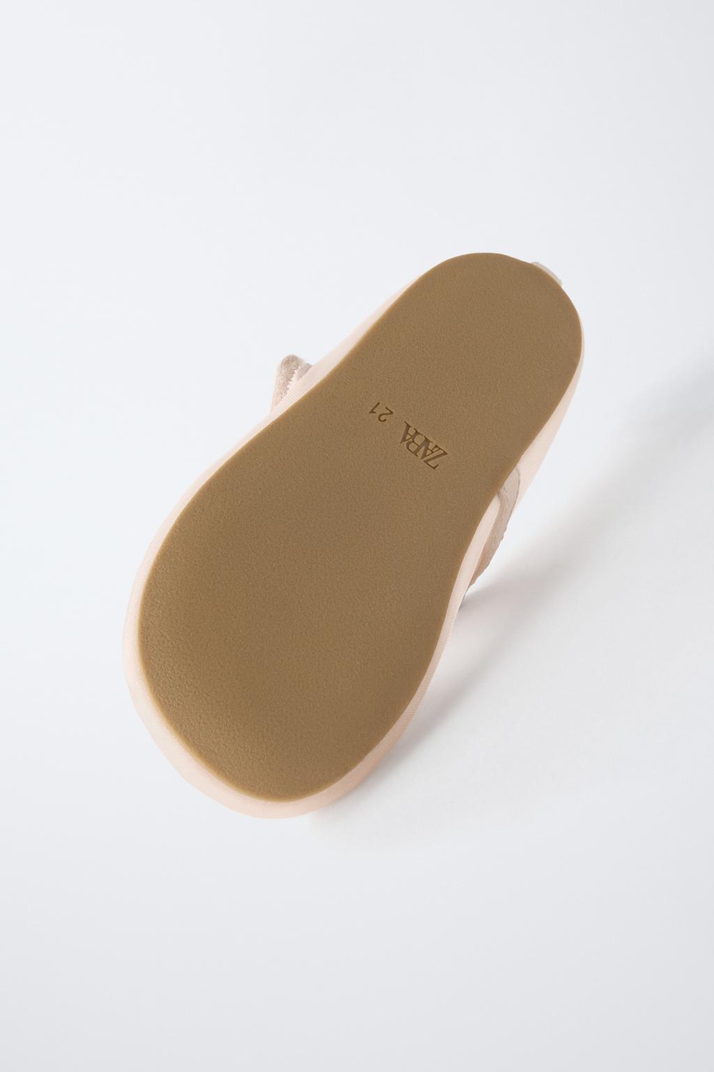 Туфли на ленте с цветами из органзы