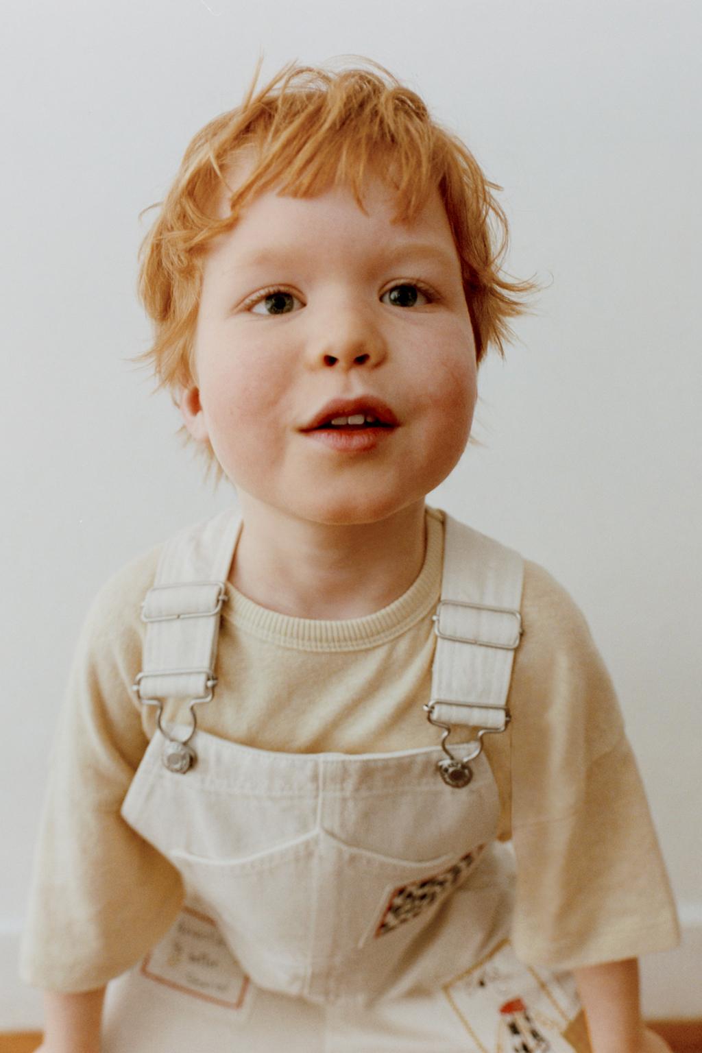 КОМБИНЕЗОН ИЗ САРЖИ С НАШИВКАМИ TOY STORY © DISNEY PIXAR