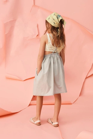 Платье-фартук с ограниченным тиражом с цветочнойвышивкой и оборками- Заказать в России