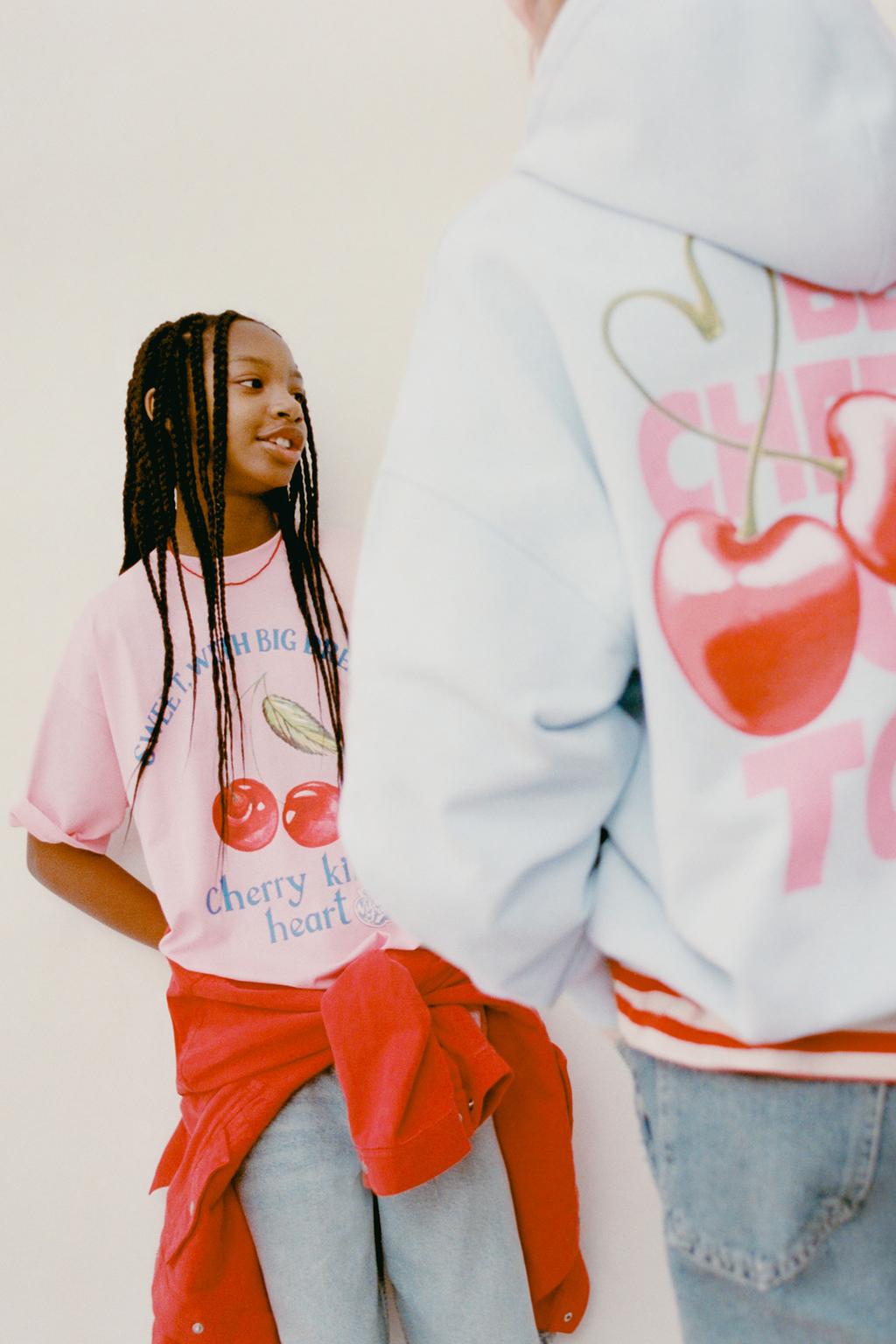 ХУДИ С ПРИНТОМ «ФРУКТЫ»