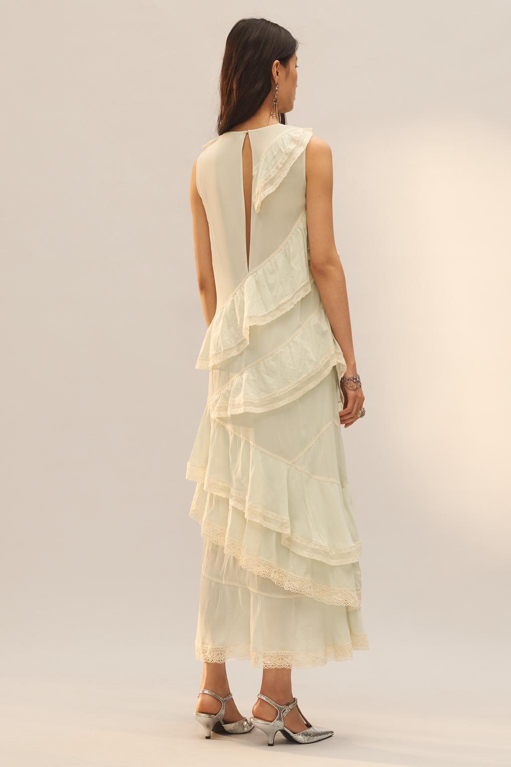 Платье из кружев с оборками limited edition