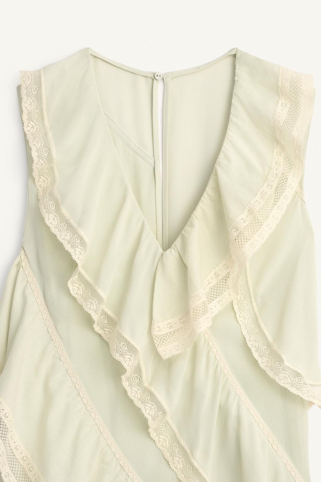 Платье из кружев с оборками limited edition