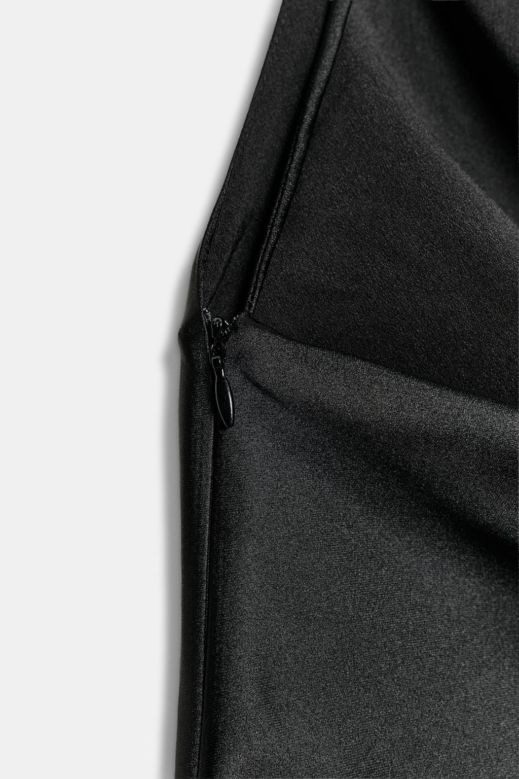 АТЛАСНОЕ ПЛАТЬЕ ХАЛТЕР