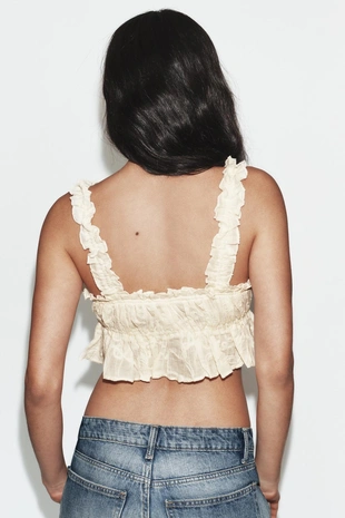 Укороченный топ с воланами и текстурой