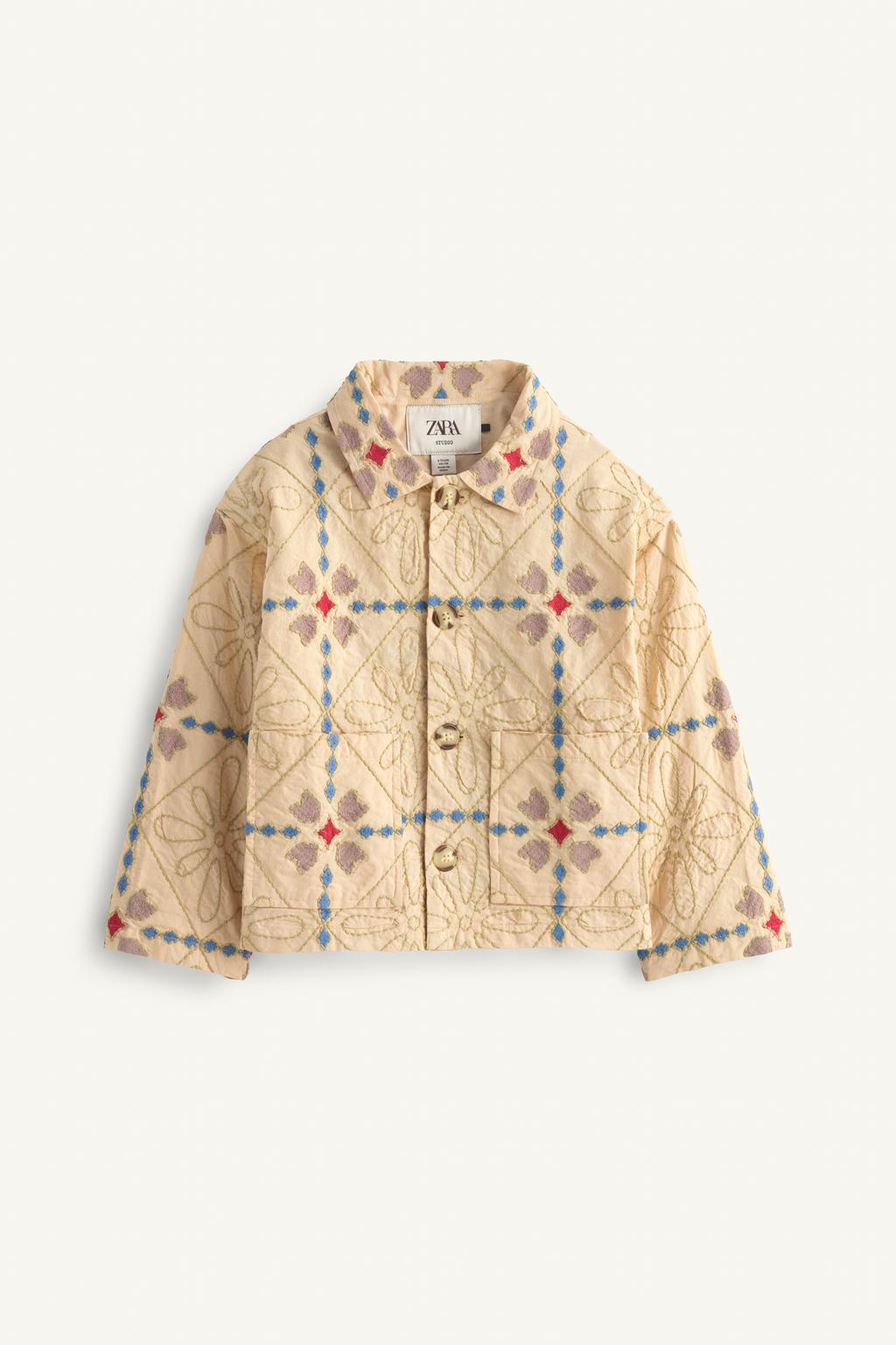 Эксклюзивная стеганая куртка с вышивкой