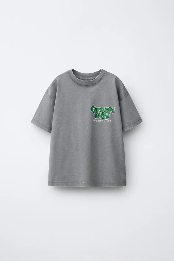 ФУТБОЛКА С ЭФФЕКТОМ ПОТЕРТОСТИ GREENDAY ®