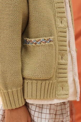 Кардиган из вязаного полотна с орнаментальной отделкой limited edition- Заказать в России