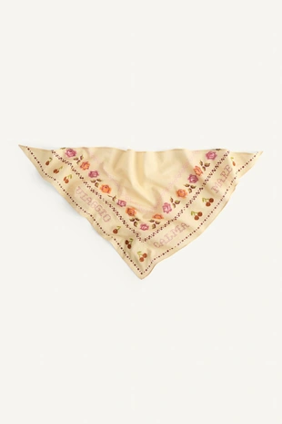 Лимитированная коллекция бандана с вишневым принтом- Заказать в России