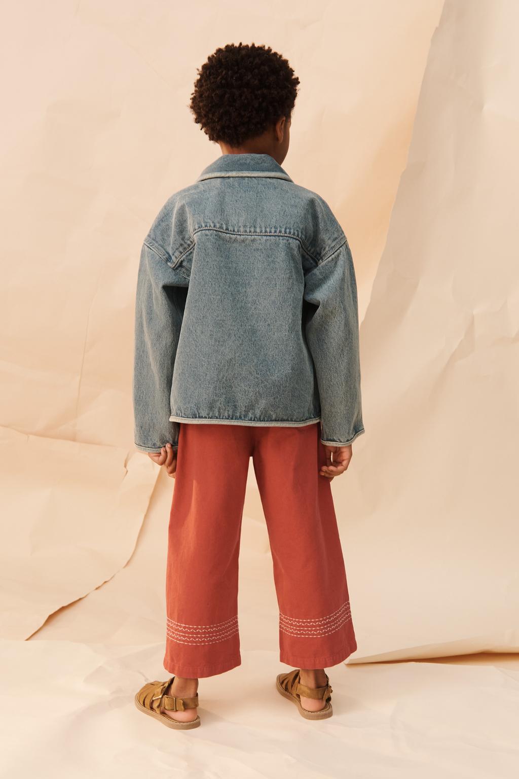 Прямые брюки limited edition с контрастной строчкой