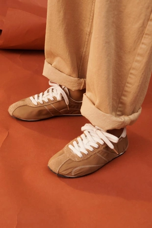 Кроссовки limited edition- Заказать в России