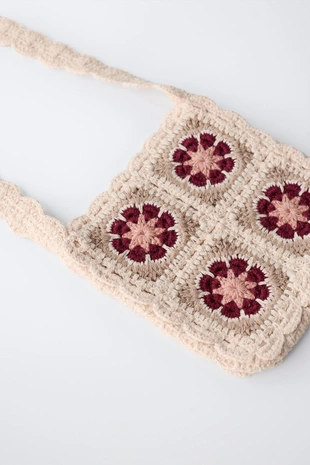 Сумочка из кружева кроше с цветочным узором- Заказать в России