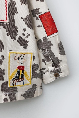 Рубашка-овершерт с принтом коровы toy story © disney pixar- Заказать в России