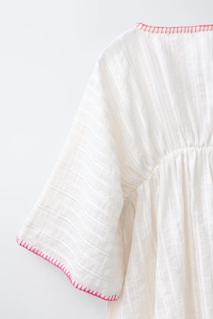 Кафтан с блеском и контрастными деталями- Заказать в России