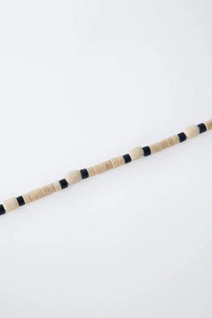 Купить Zara Набор из двух оплетенных веревкой и деревянных бусин ожерелий