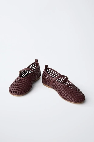 Прорезные балетки- Заказать в России