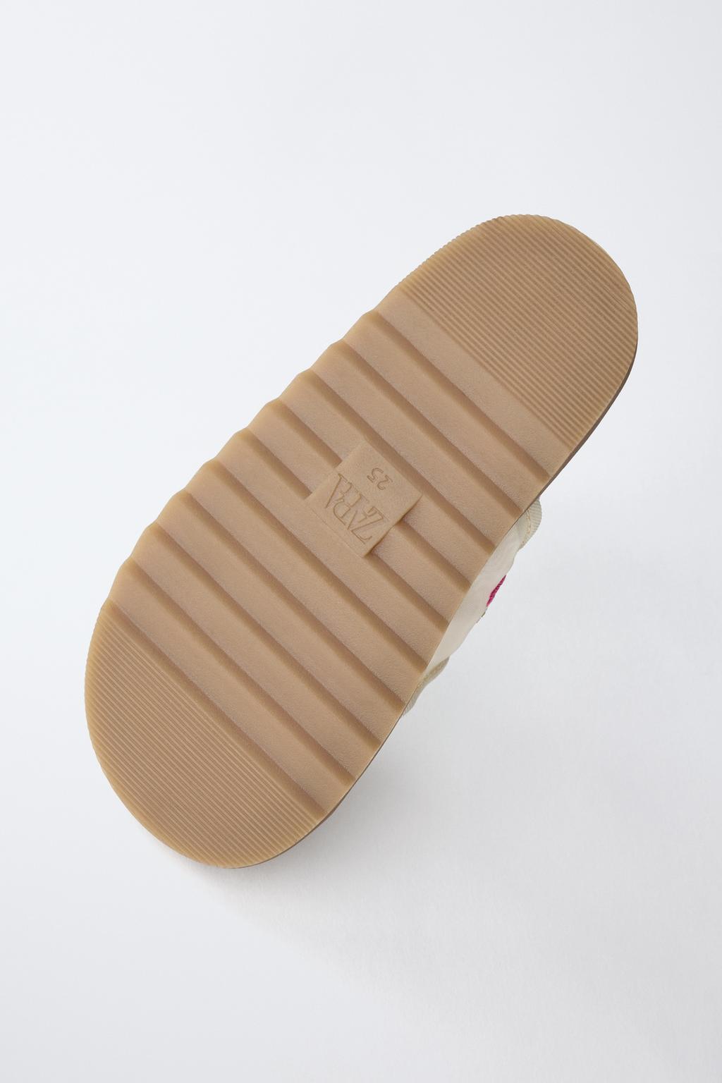 БОСОНОЖКИ С ВЫШИВКОЙ