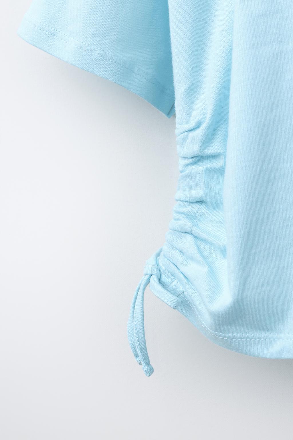 ФУТБОЛКА С НАДПИСЬЮ И ДРАПИРОВКОЙ