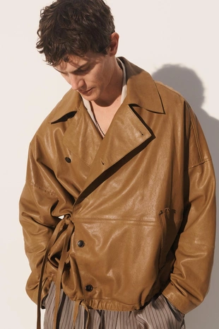 Удобная куртка из натуральной кожи свободного кроя- Заказать в России