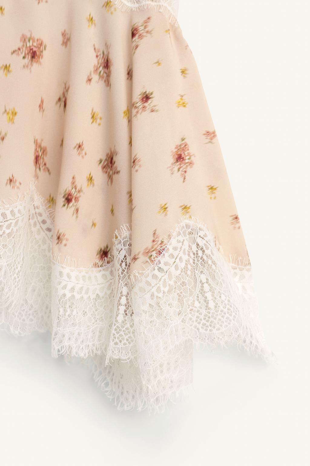 Топ из кружева с принтом из ограниченной коллекции