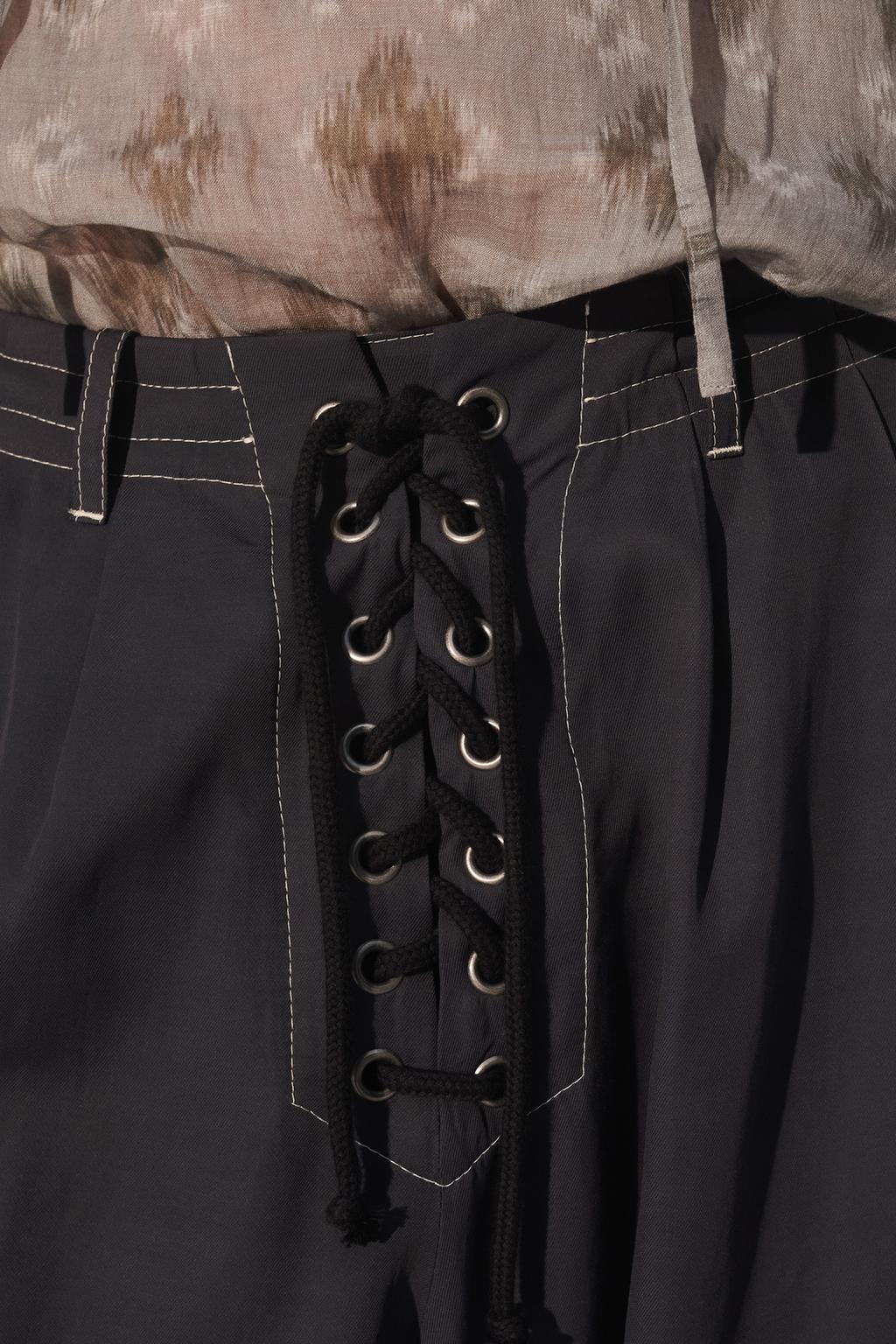 Широкие брюки с завышенной талией на завязке