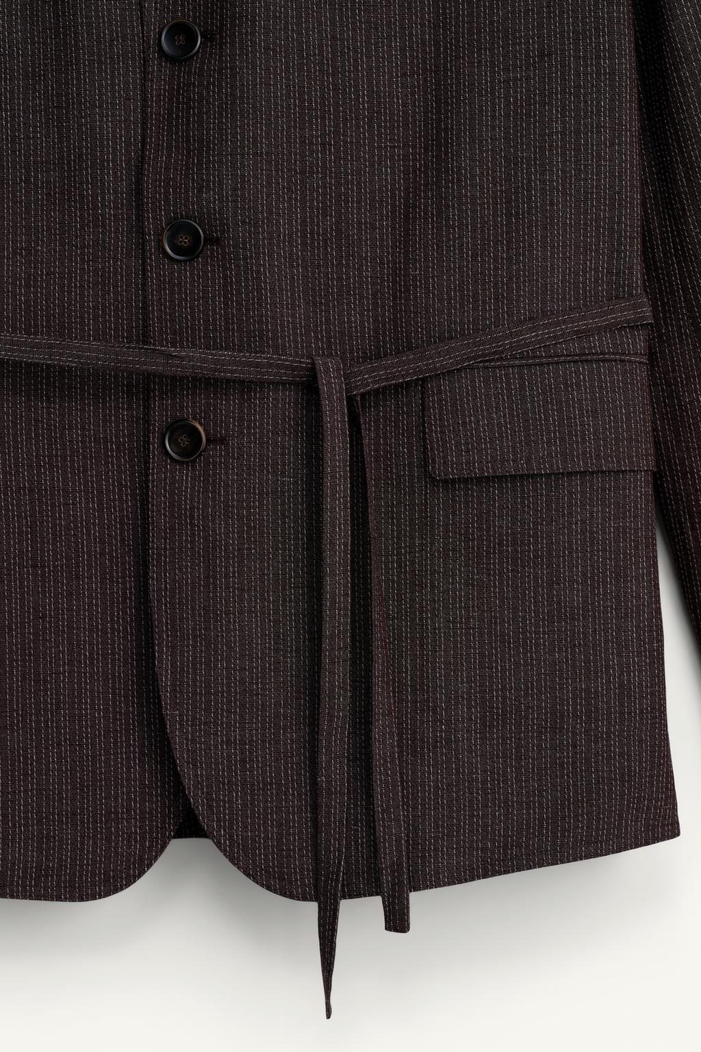 Пиджак полуприталенного кроя из вискозы и льна в полоску