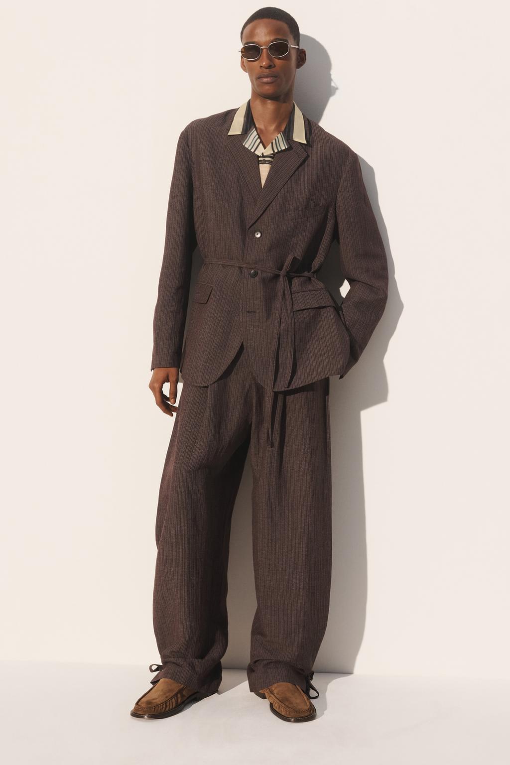 Пиджак полуприталенного кроя из вискозы и льна в полоску