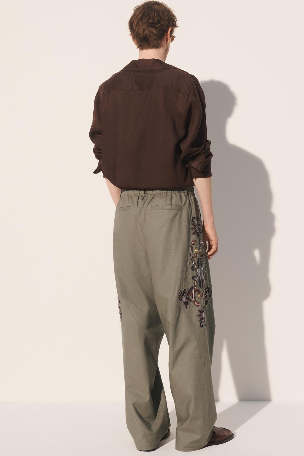 Брюки из льняно-хлопковой смеси с контрастной вышивкой