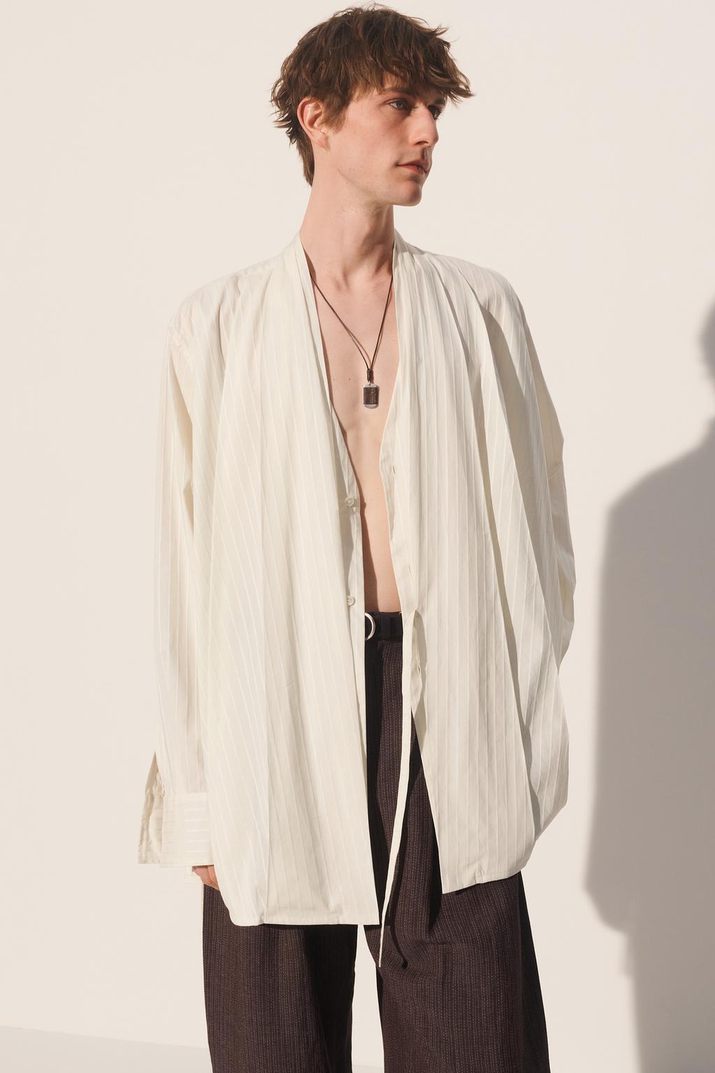 Рубашка-халат в полосатом джаккарде